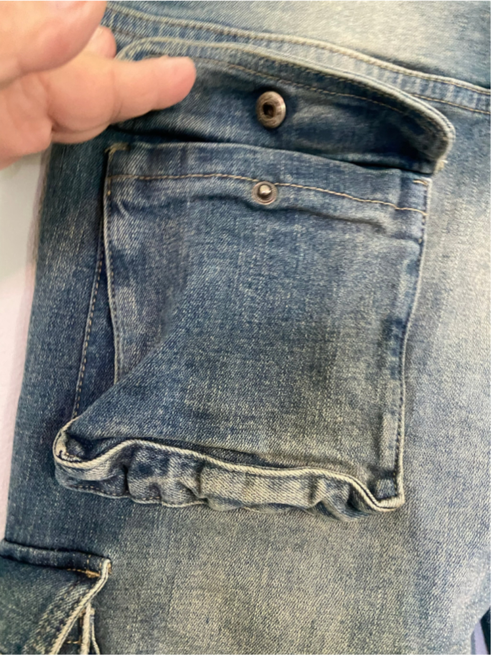 Serenade (Se' renade)jeans, Size 32" - Picture 6 of 9